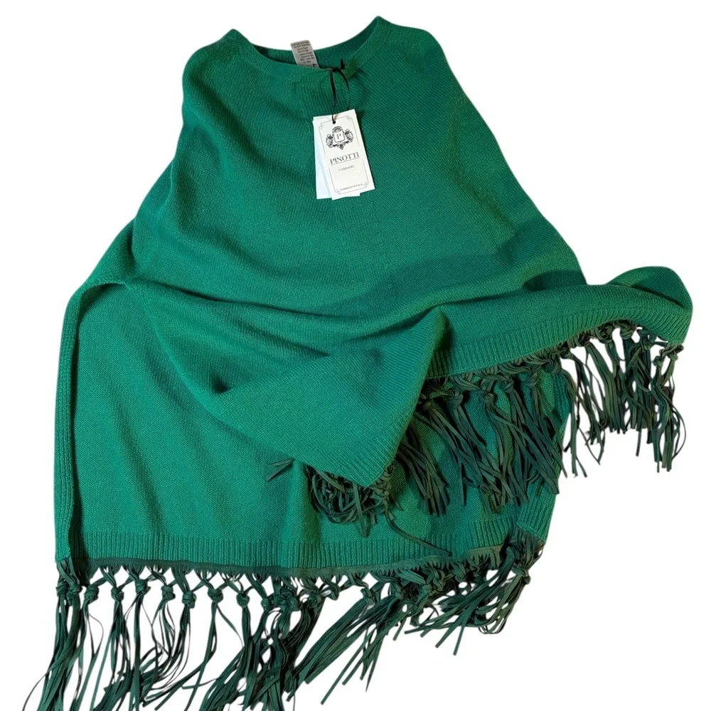 PINOTTI NWT  Green Cashmere Wool Blend Green Poncho/Cape with Leather Fringe